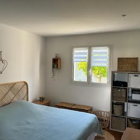 Villa Proche Des Plages Et Commodités, Au Calme, Piscine Chauffée Bidart